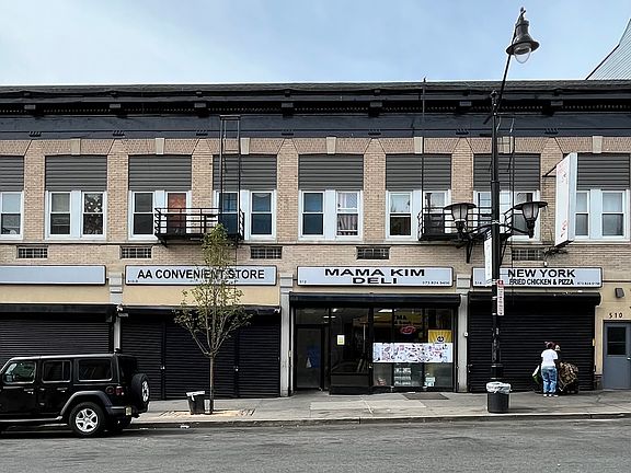 5th image of 510 Clinton Ave #4