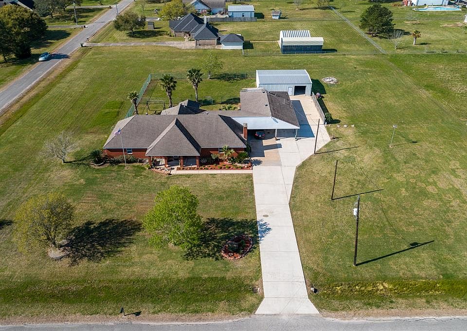 1st image of 1236 County Road 634