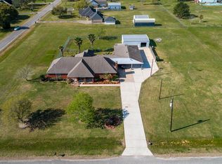 1236 County Road 634, Alvin, TX 77511