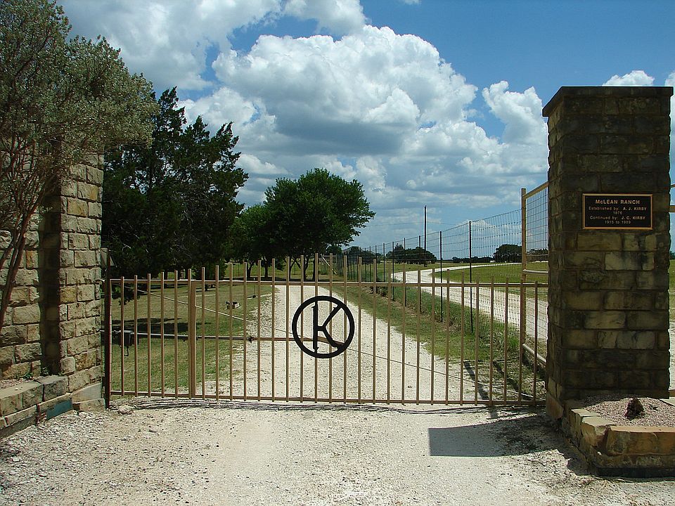 1st image of 1323 County Road 1508