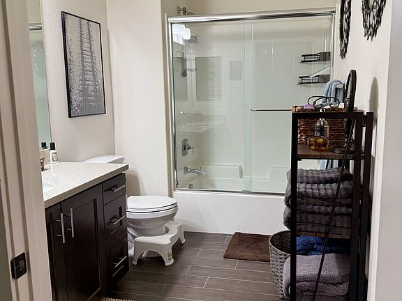 5th image of 435 S Anaheim Blvd Unit 5