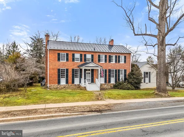 9082 John S Mosby Hwy, Upperville, VA 20184