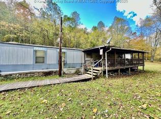 340 Tate Hollow Rd, Charleston, WV 25312