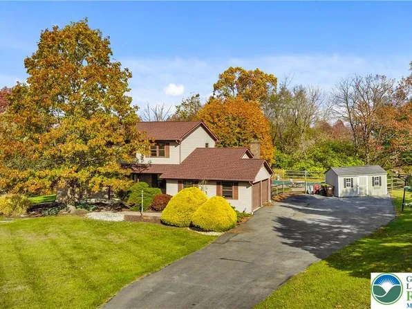 228 Cherry Hill Rd, Nazareth, PA 18064