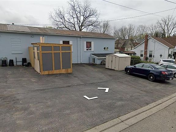 2nd image of 271 Greenwich St