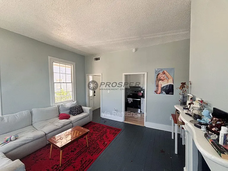 26 Ashton St #A — Photo 2