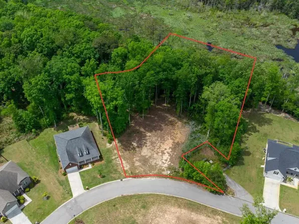 3141 Woodside Dr, Effingham, SC 29541