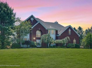 212 Thompson Grove Rd, Manalapan, NJ 07726