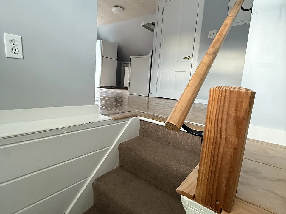 64 Pearl St #3