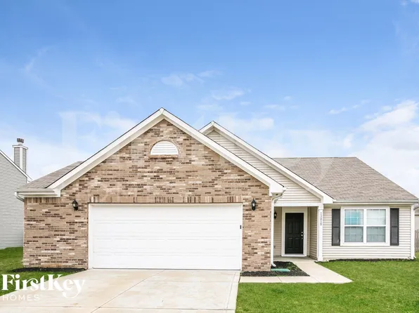 13815 Zion Ct, Fishers, IN 46038