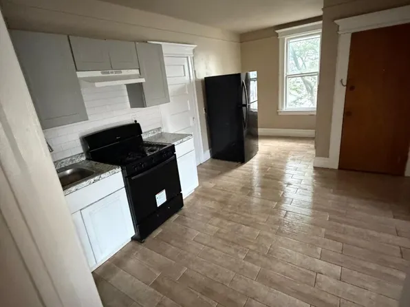 199 Smith St, Newark, NJ