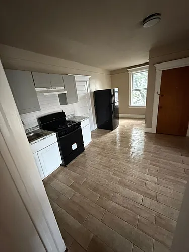 199 Smith St #3 Photo 1