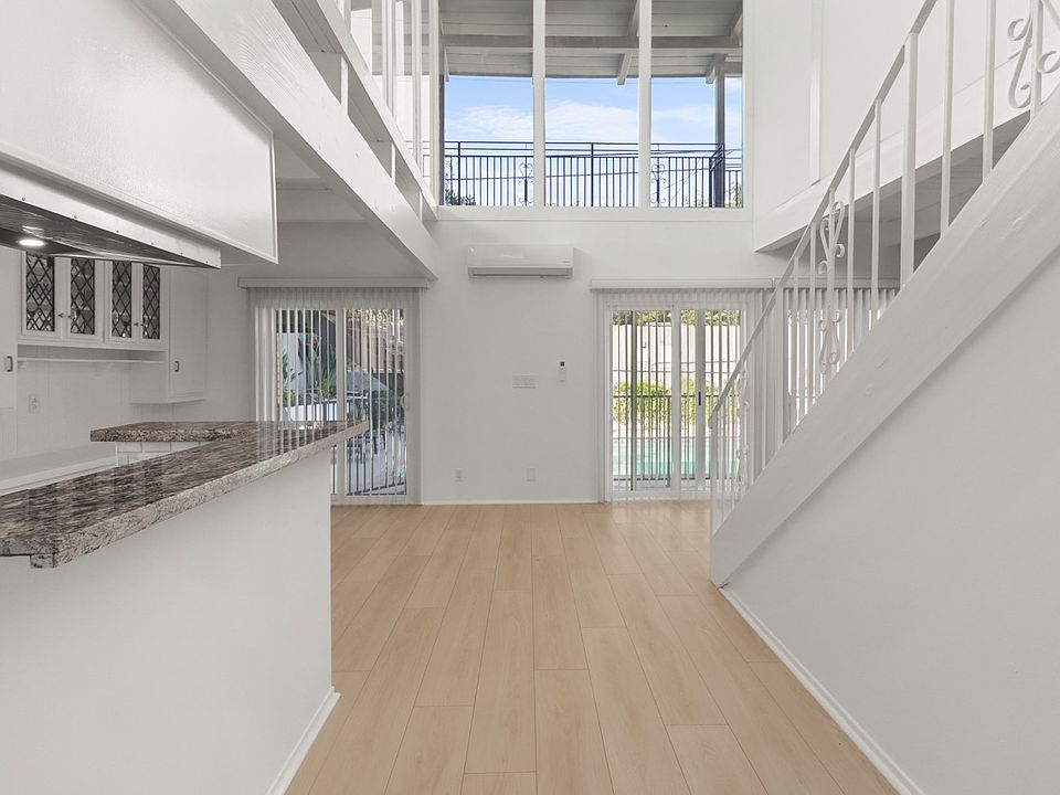 1st image of 1341 5th St APT 1