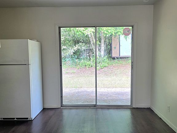 5th image of 4331 Ashland Dr