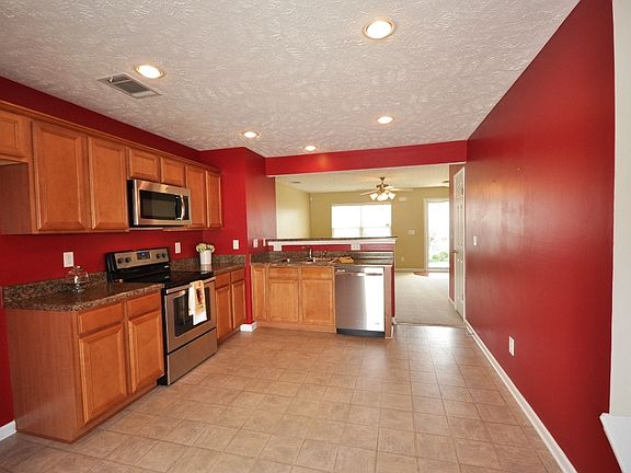 4th image of 1507 Sprucedale Dr