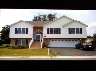 7502 New Barrens Ct, Roanoke, VA 24019