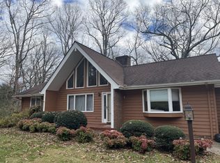 411 Oak Ridge Dr, Clyde, NC 28721