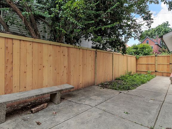 4th image of 570 E Southwood Ave