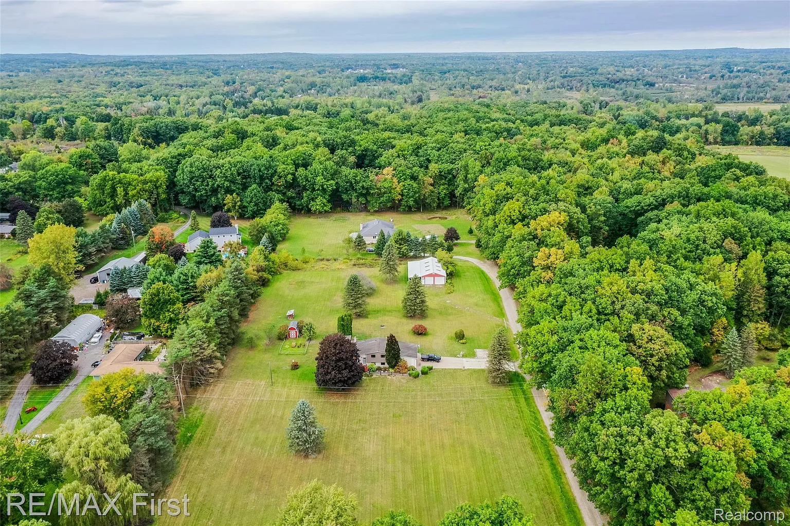 456 Loris Ln photo 1