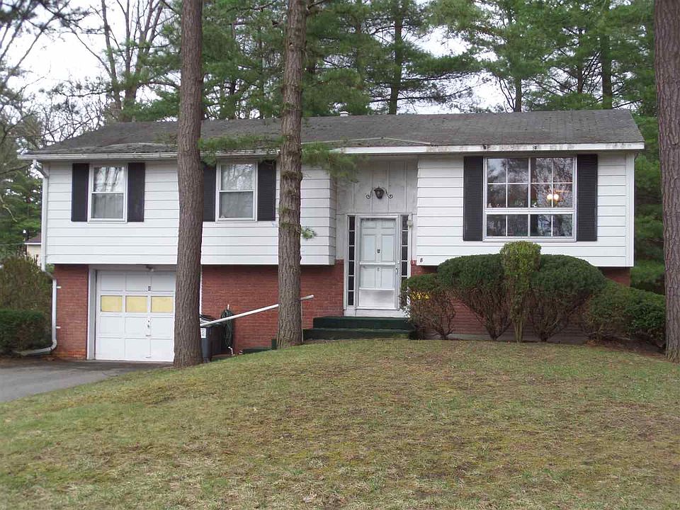 1st image of 8 Pleasant Dr