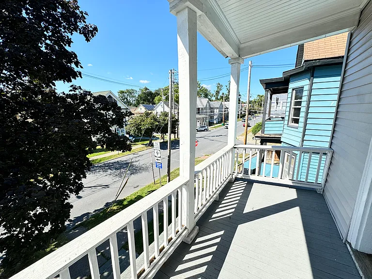 40 Lincoln Ave #2 — Photo 11