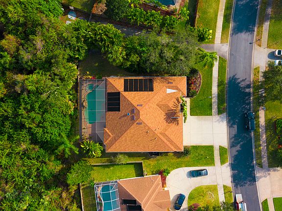 4th image of 6019 Newbury Cir