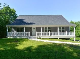 29 Lake Rd, Brookfield, MA 01506