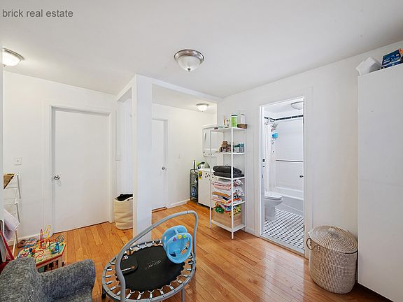 5th image of 69 Atlantic Ave #2