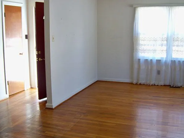 107 Stanley Ter, Warner Robins, GA 31088