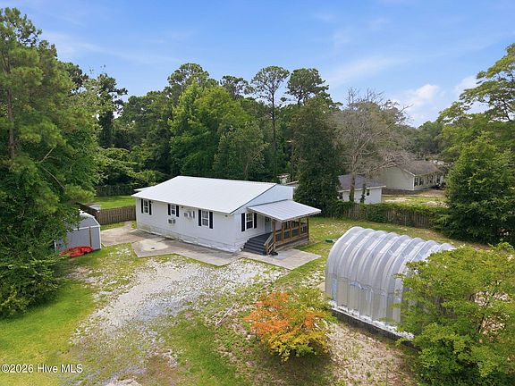 3rd image of 123 Rockledge Road