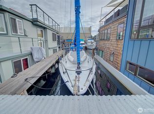 2143 N Northlake Way APT 57, Seattle, WA