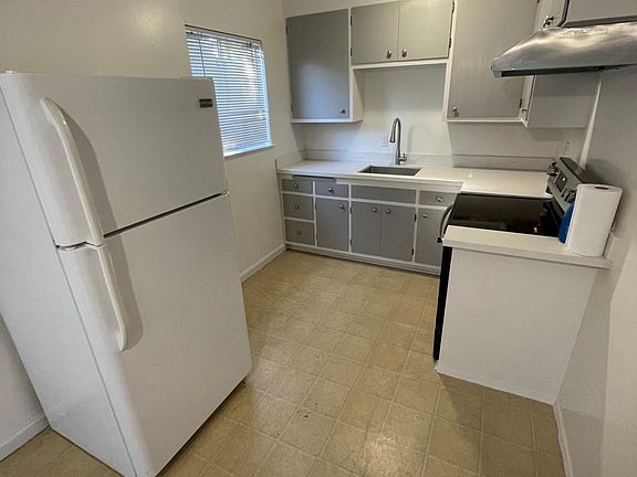 2nd image of 5610 Carlos Ave APT B