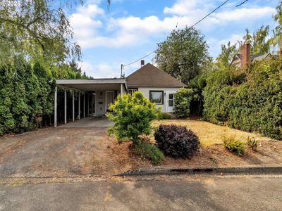 1975 NE Galloway St, McMinnville, OR, 97128