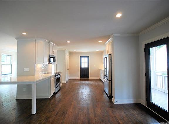 2nd image of 1138 Woodside Ave