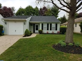 121 Chestnut Hill Ln, Columbus, NJ 08022