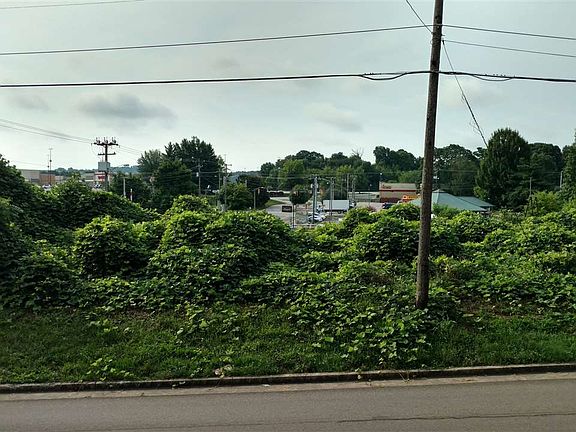 3rd image of 2228 Morningside Dr