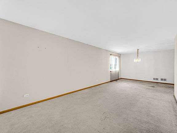2nd image of 8514 Hill Top Ct