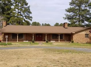 435 E Main St, Candor, NC 27229