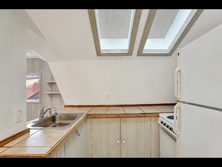 511 1/2 S Pennsylvania St #ADU — Photo 11