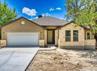 2107 W Bluff Dr, Kerrville, TX 78028