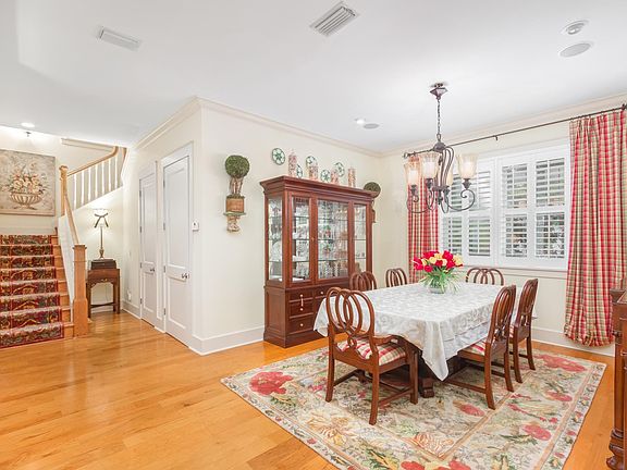 5th image of 673 Ocean Palm Way