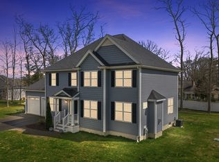 5 Sabrinas Way, Dartmouth, MA 02747
