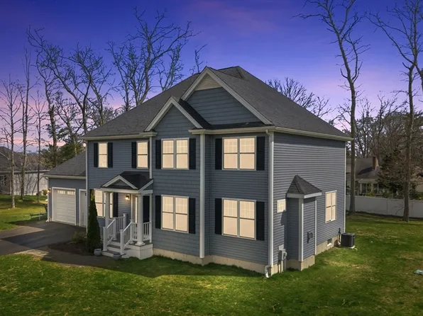 5 Sabrinas Way, Dartmouth, MA 02747