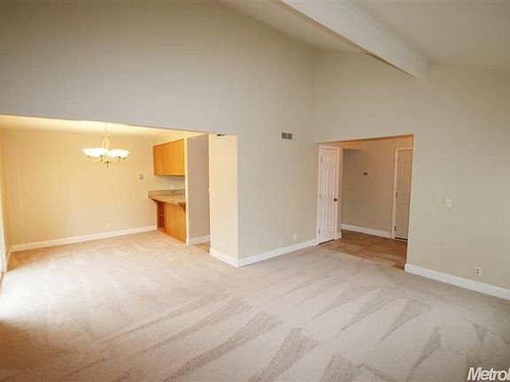 3rd image of 106 Ishi Cir