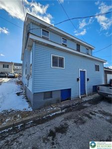 22 E Richards St, Summit Hill, PA, 18250