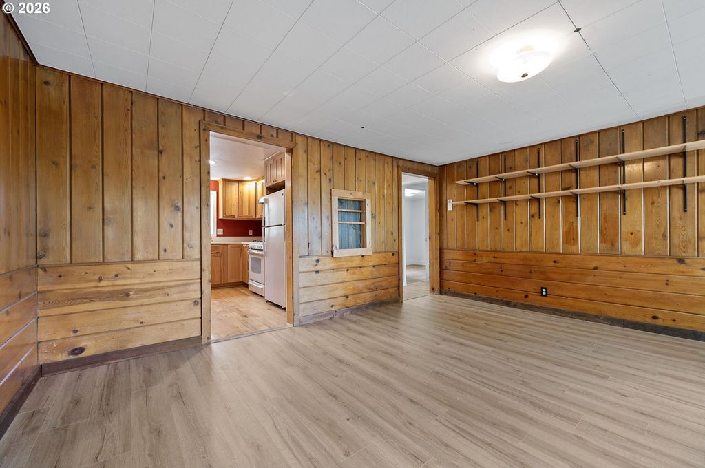 940 W N St, Springfield, OR - View 5