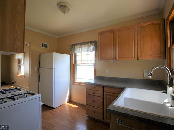 4th image of 308 S 5th St