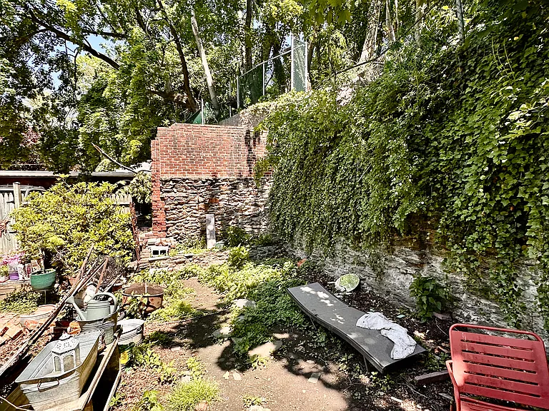 3315 Arnold St — Photo 12