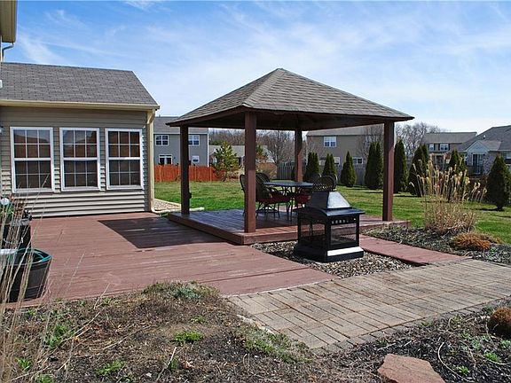 4th image of 9088 N Driftwood Ct