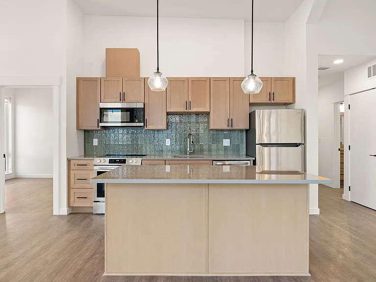 2508 SE 32nd Ave — Photo 10